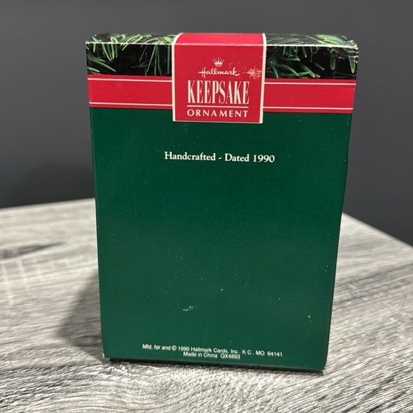 Hallmark | Sweetheart Wishing Well (1990) - Vintage Keepsake Ornament - Picture 4 of 15